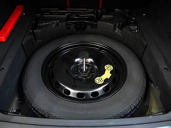 Фото 33 - Land Rover Range Rover Velar