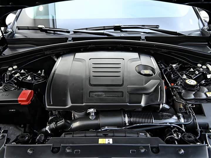 Фото 35 - Land Rover Range Rover Velar