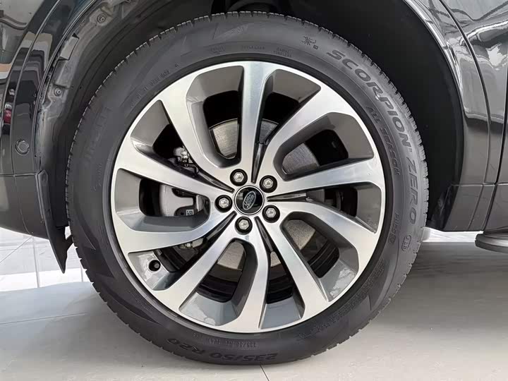 Фото 20 - Land Rover Discovery Sport