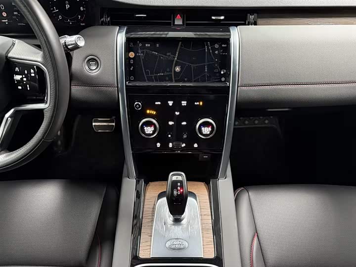 Фото 8 - Land Rover Discovery Sport