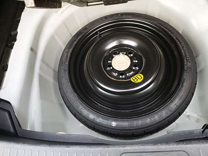 Фото 20 - Toyota Corolla