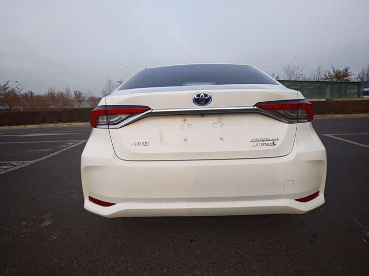 Фото 5 - Toyota Corolla