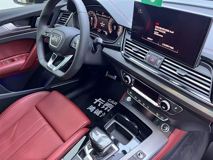 Фото 20 - Audi Q5L