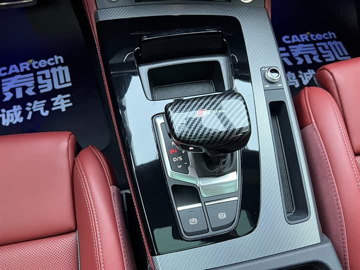 Фото 26 - Audi Q5L