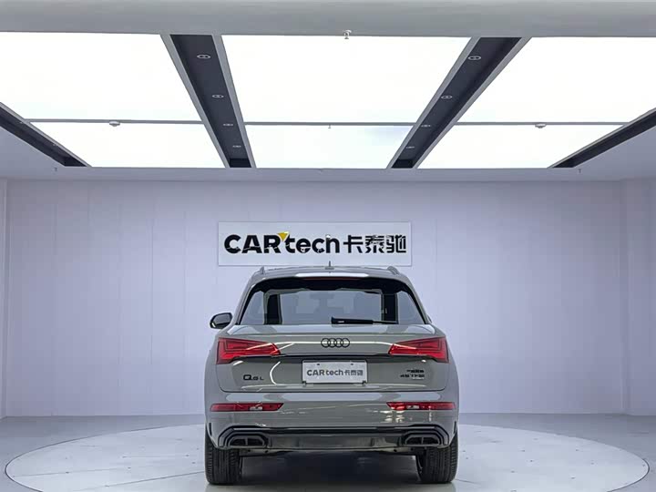 Фото 4 - Audi Q5L