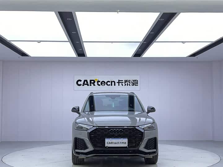 Фото 8 - Audi Q5L