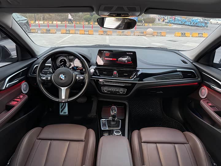 Фото 11 - BMW 1 Series