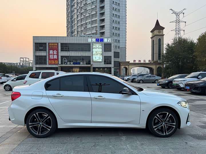 Фото 4 - BMW 1 Series