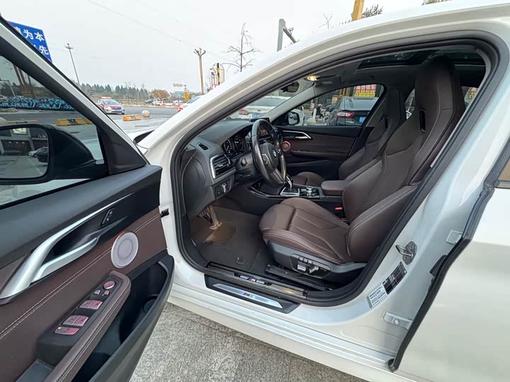 Фото 8 - BMW 1 Series