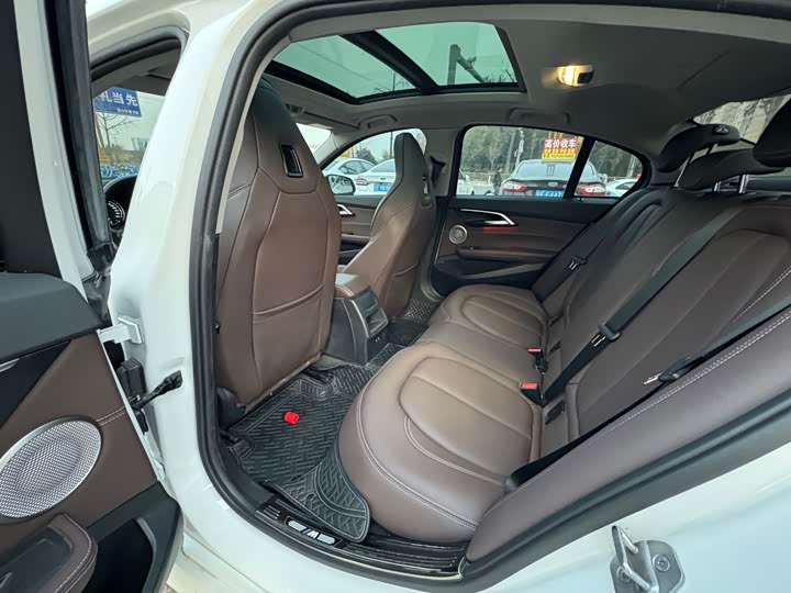 Фото 9 - BMW 1 Series