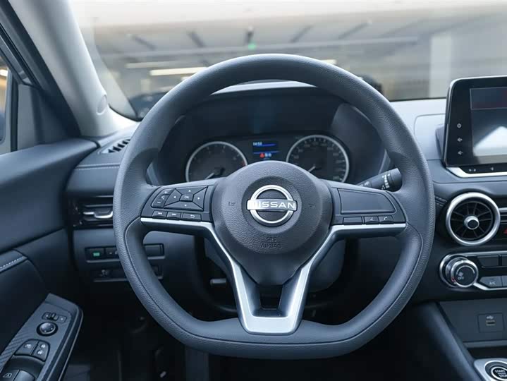 Фото 16 - Nissan Sylphy