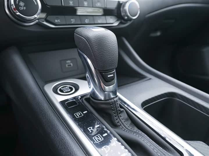 Фото 22 - Nissan Sylphy