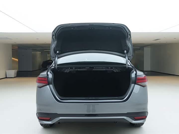 Фото 8 - Nissan Sylphy