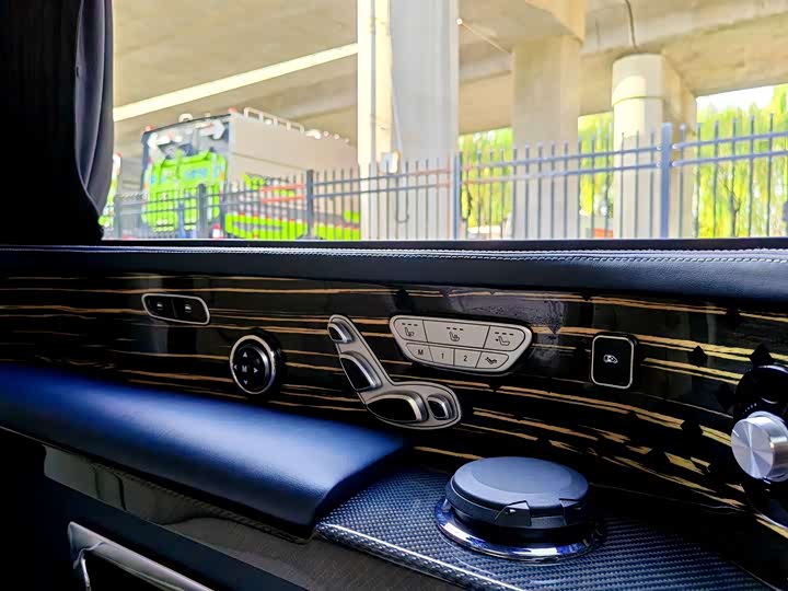 Фото 7 - Mercedes-Benz V-Class