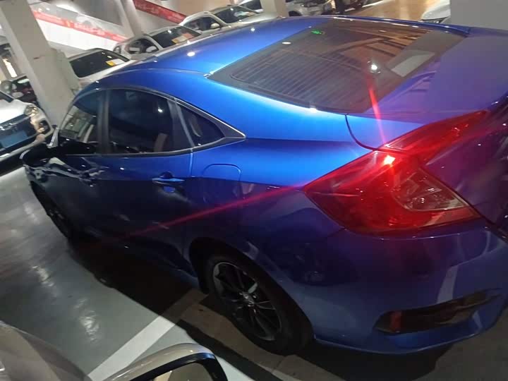 Фото 5 - Honda Civic