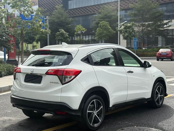 Фото 5 - Honda Vezel