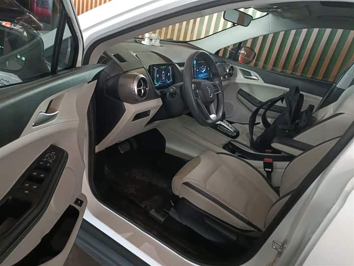 Фото 16 - BYD Yuan Pro