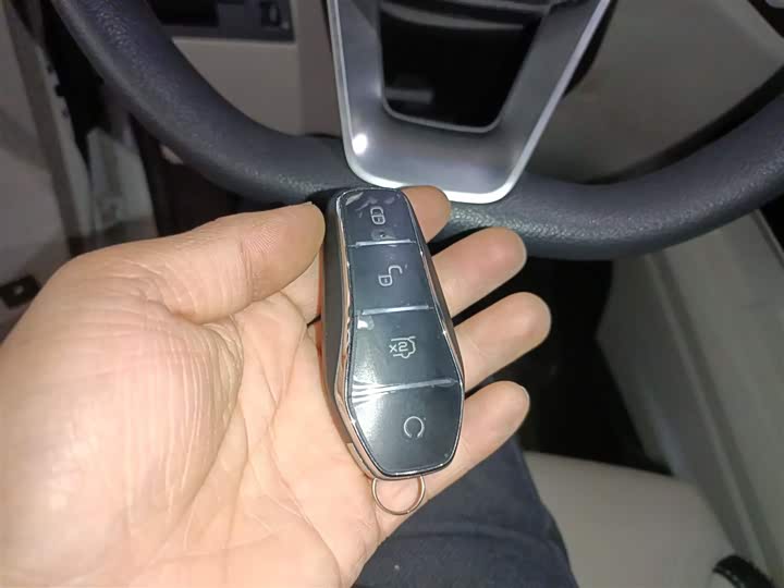 Фото 9 - BYD Yuan Pro