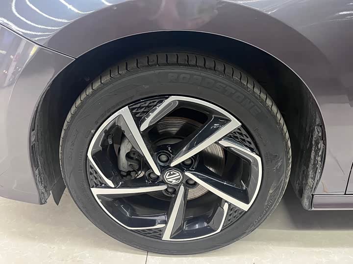 Фото 17 - MG Motor 5