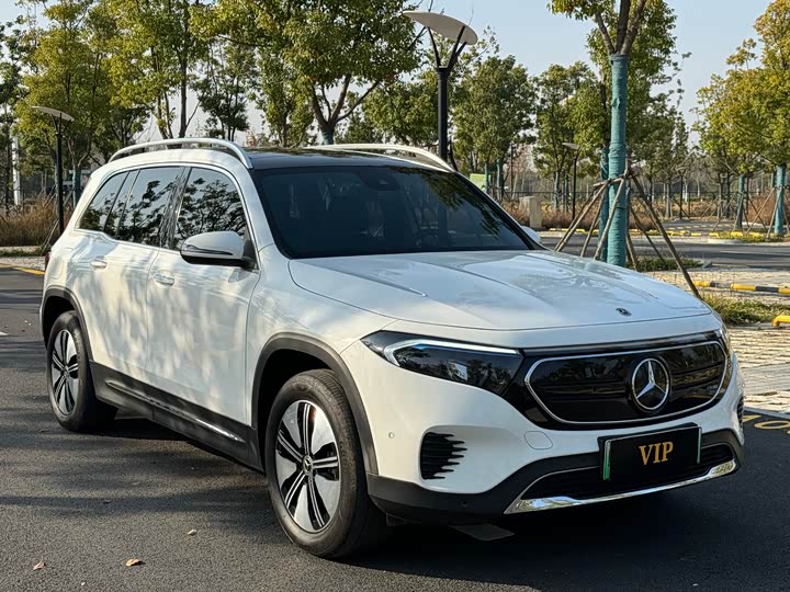 Фото 3 - Mercedes-Benz EQB