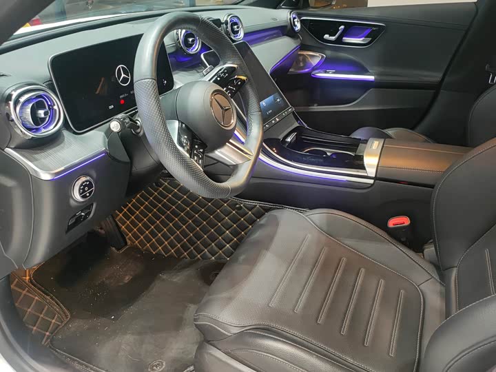 Фото 4 - Mercedes-Benz C-Class