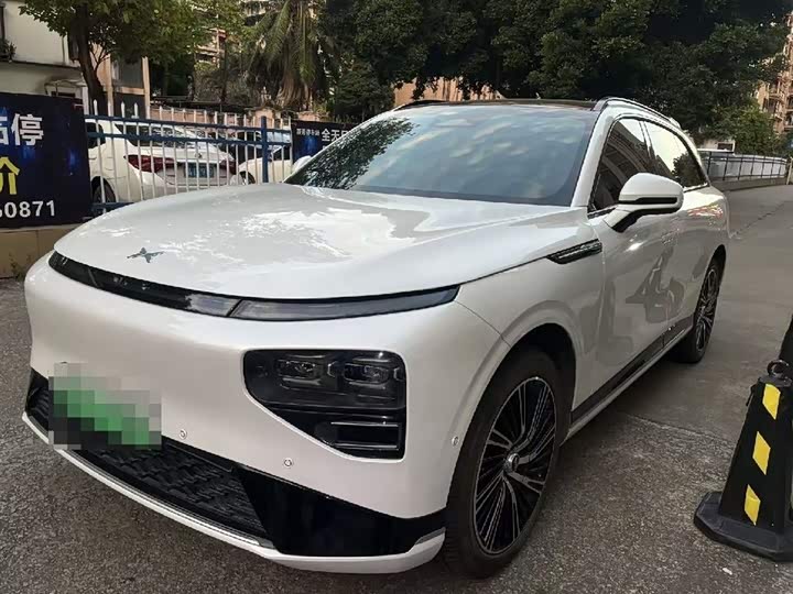 Фото 1 - XPeng G9