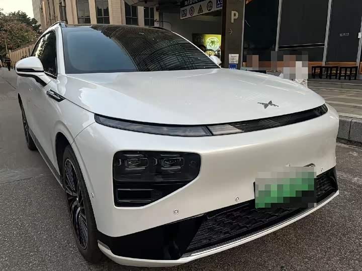 Фото 2 - XPeng G9