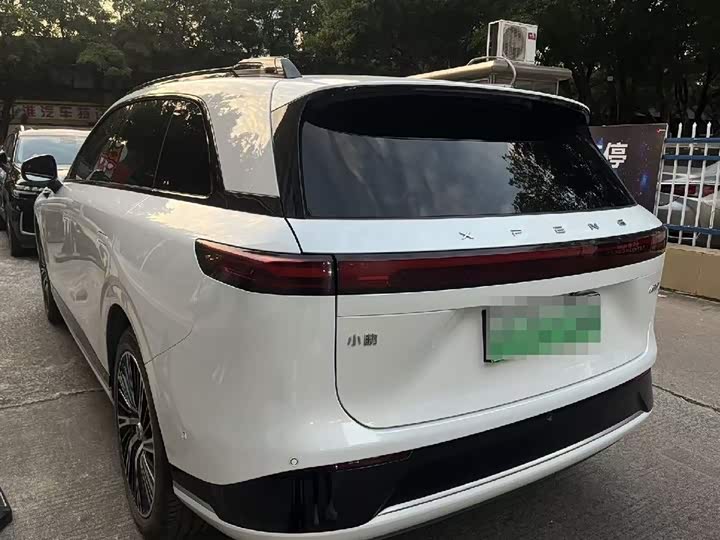 Фото 3 - XPeng G9