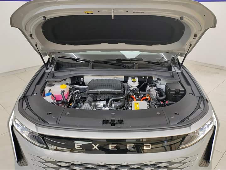 Фото 10 - Exeed RX C-DM Hybrid