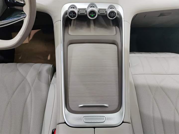 Фото 16 - Exeed RX C-DM Hybrid