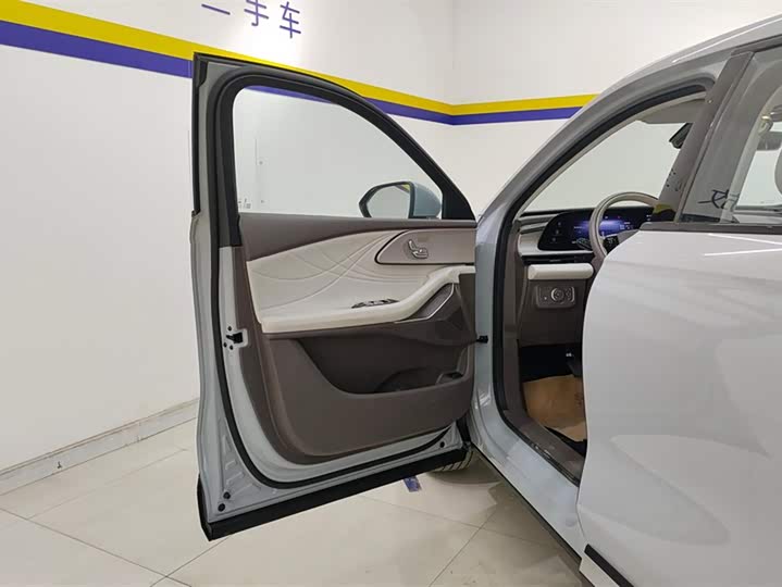 Фото 7 - Exeed RX C-DM Hybrid