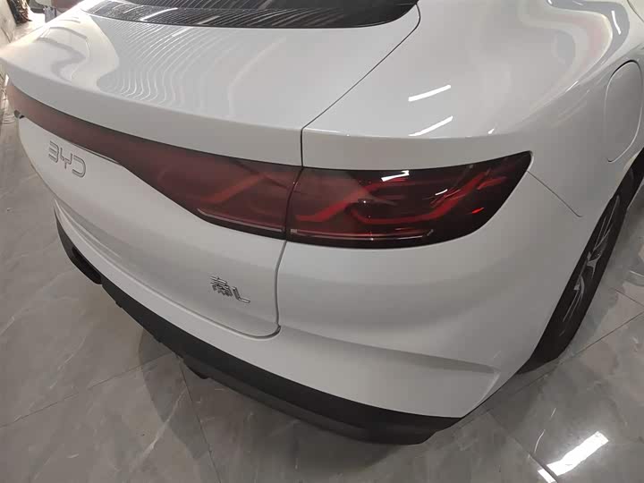 Фото 8 - BYD Qin L