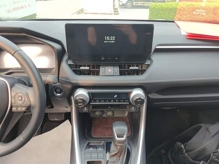 Фото 13 - Toyota Wildlander