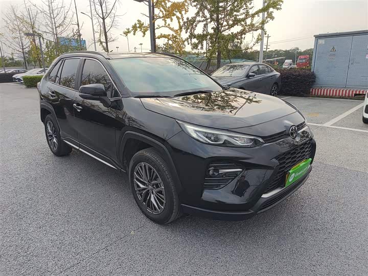 Фото 4 - Toyota Wildlander