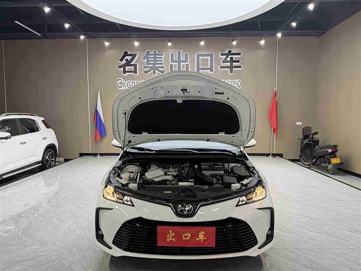 Фото 12 - Toyota Corolla