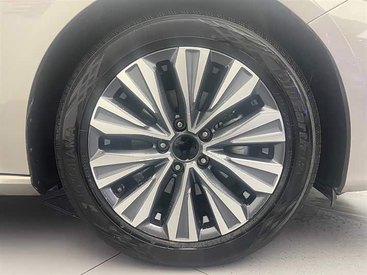 Фото 10 - Nissan Teana