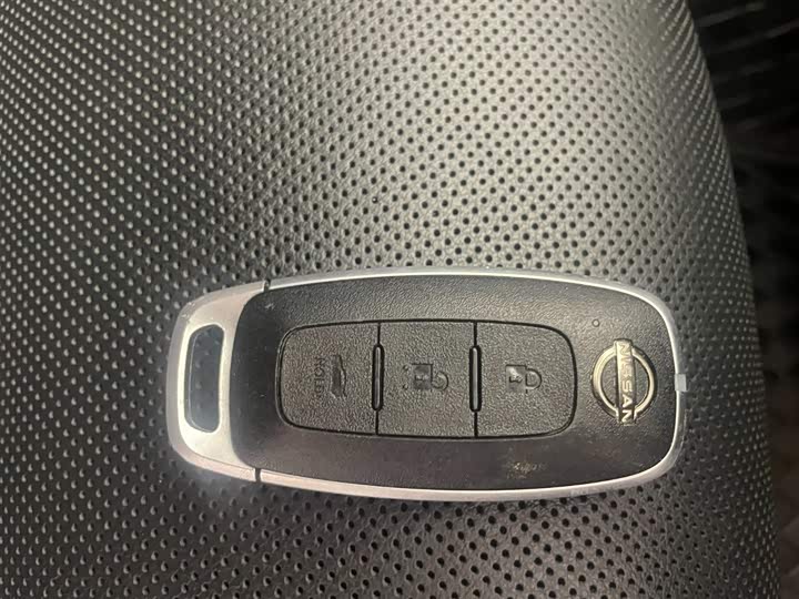 Фото 13 - Nissan Teana