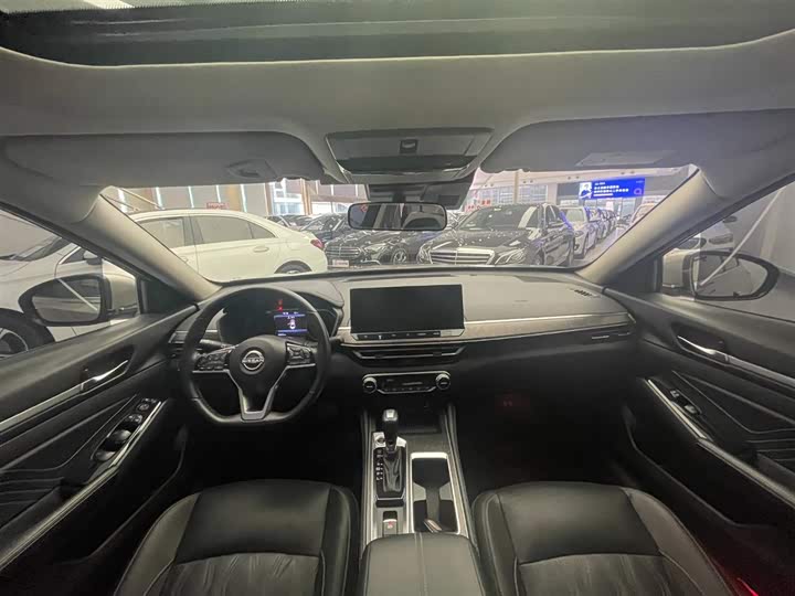 Фото 14 - Nissan Teana