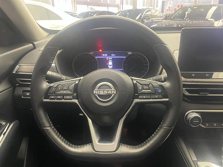 Фото 15 - Nissan Teana