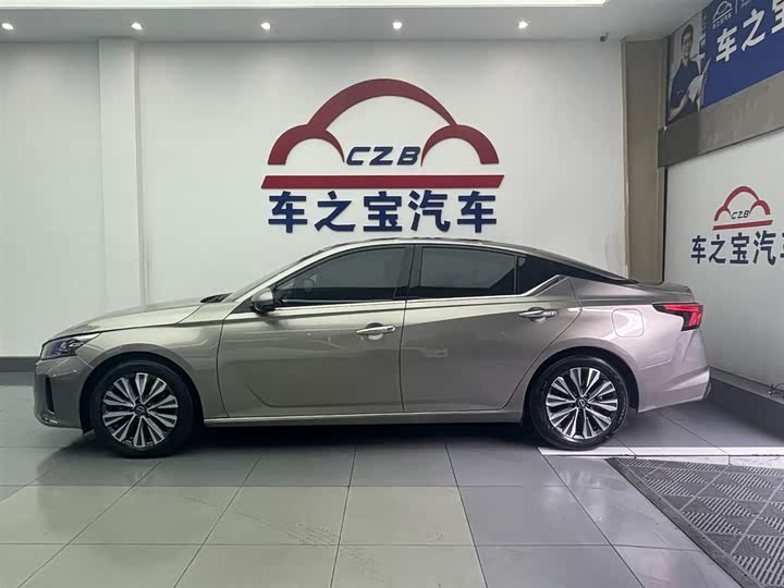 Фото 4 - Nissan Teana