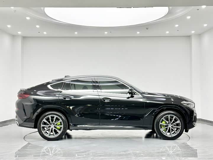 Фото 13 - BMW X6