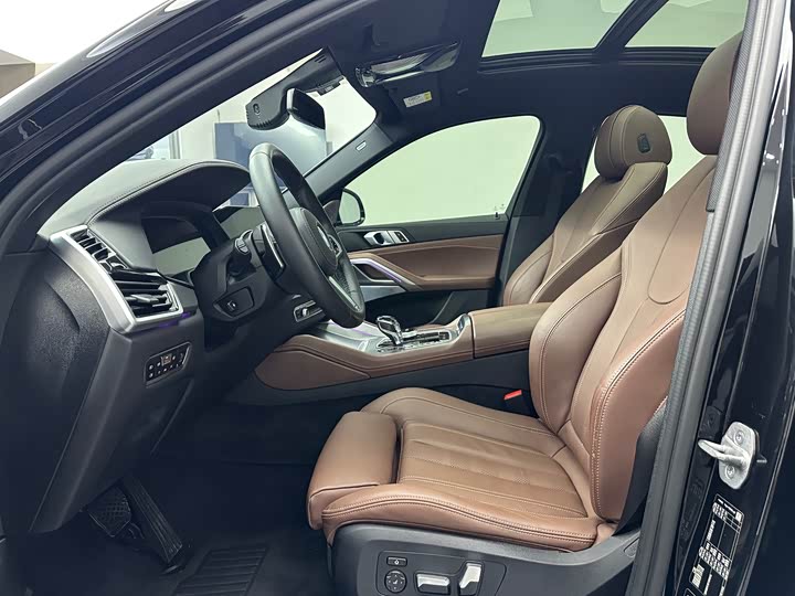 Фото 19 - BMW X6