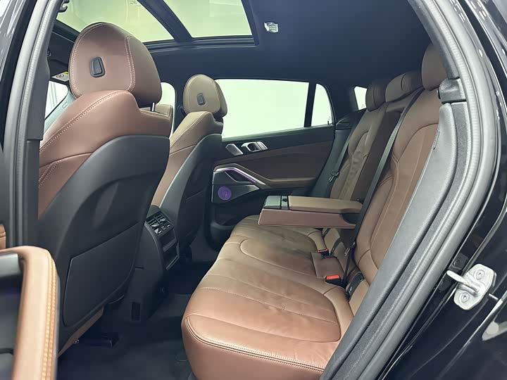 Фото 20 - BMW X6