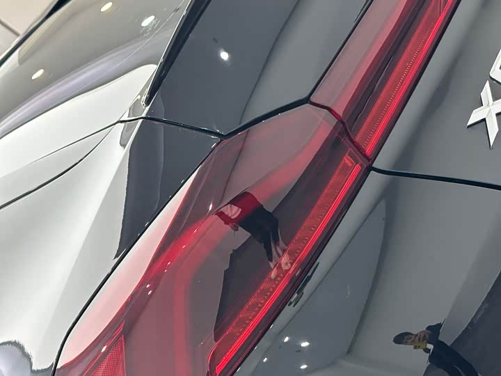 Фото 30 - BMW X6