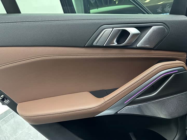 Фото 34 - BMW X6