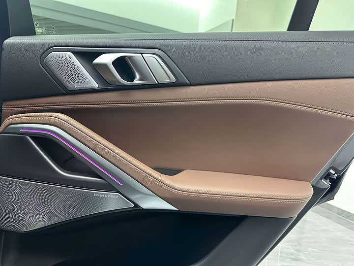 Фото 36 - BMW X6