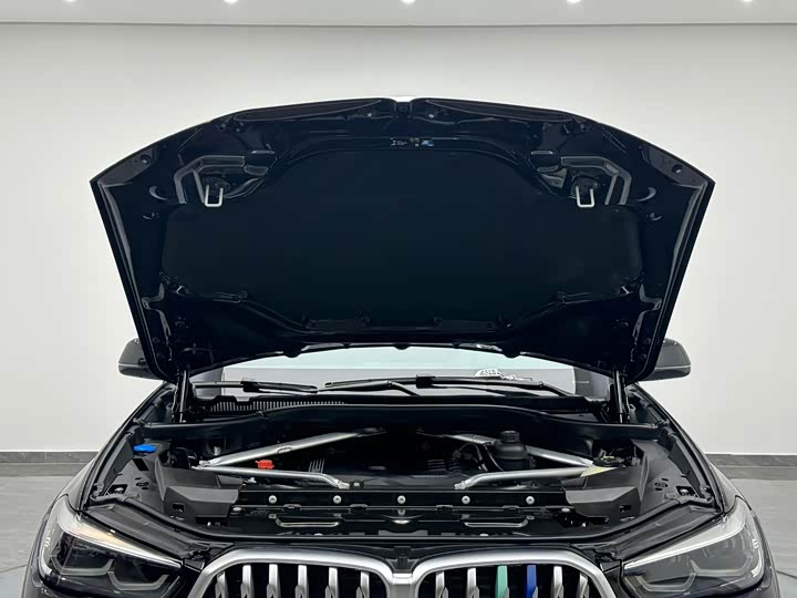 Фото 38 - BMW X6