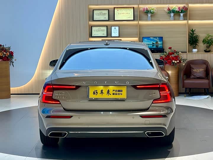 Фото 5 - Volvo S60