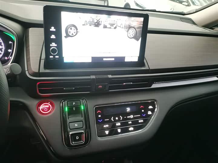 Фото 13 - Honda Odyssey