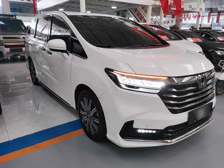 Фото 4 - Honda Odyssey